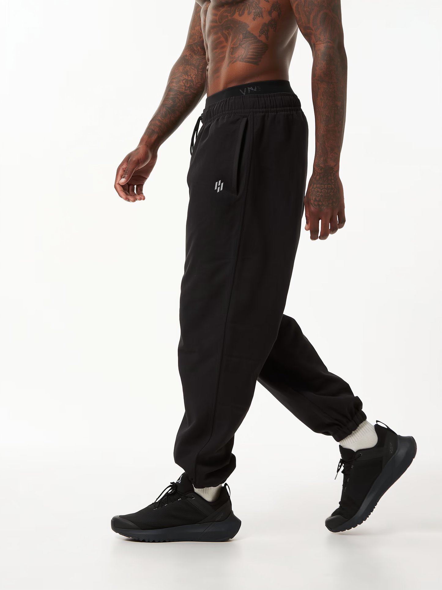 EQUINOX JOGGERS BLACK